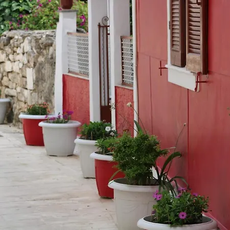 Penelope's Street Old House Апартаменты *